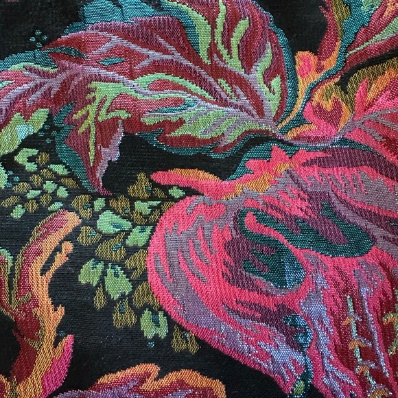 James Coviello Knit and Embroidered Short Sleeve Sweater - Picture 4 of 5